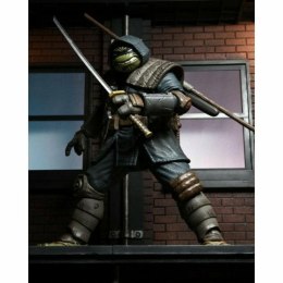 Figurki Superbohaterów Neca The Last Ronin Armored