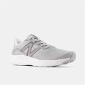 Obuwie do Biegania dla Dorosłych New Balance 411V3 Mężczyzna Szary - 40.5