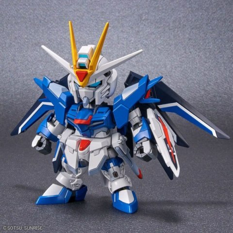 Figurki Superbohaterów Bandai RISING FREEDOM GUNDAM