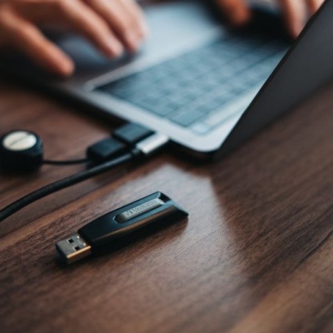 Verbatim Pendrive 16GB USB-A 3.2 V3czarny/black 49172