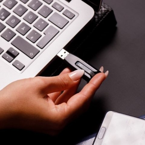Verbatim Pendrive 64GB USB-A 3.2 V3czarny/black 49174