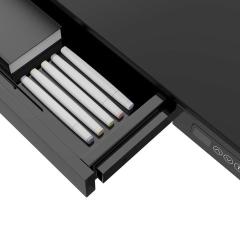 Tuckano Biurko z elektryczną regulacją wysokości ET119W-C Czarny. Blat biurka o wymiarach 120 x 60cm.