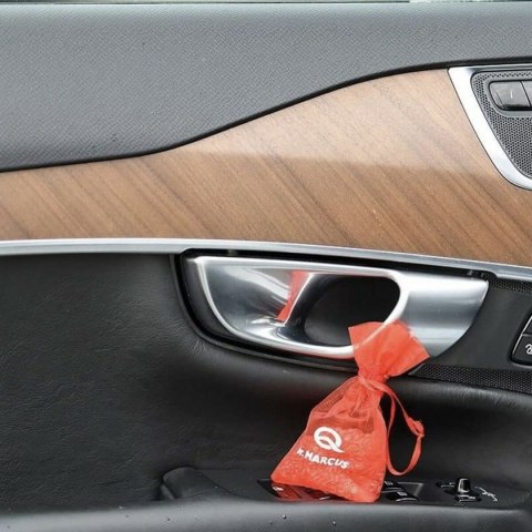 Odświeżacz powietrza do samochodu Dr Marcus Fresh Bag Czerwone jagody Zapach Woreczek