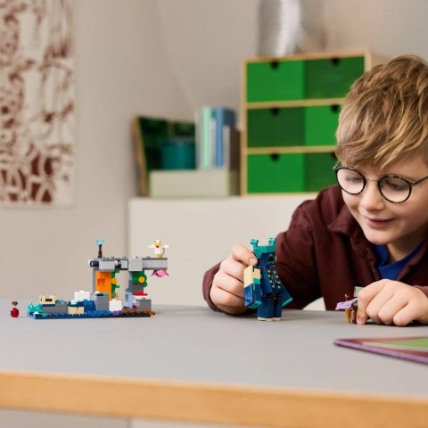 LEGO Minecraft 21274 - Spotkanie ze strażnikiem