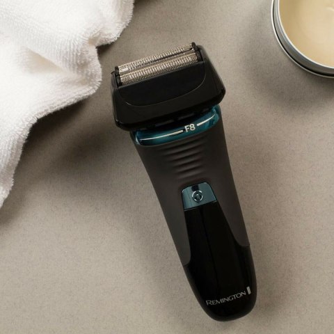 Elektryczna maszynka do golenia Remington PRO CAPTURE CUT XF8705