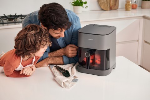 Frytkownica Panasonic NF-CC500SXE z wyświetlaczem LCD, 5 l, 1450 W, obudowa Cool touch
