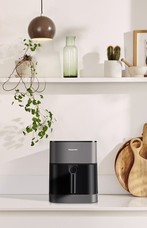 Frytkownica Panasonic NF-CC500SXE z wyświetlaczem LCD, 5 l, 1450 W, obudowa Cool touch