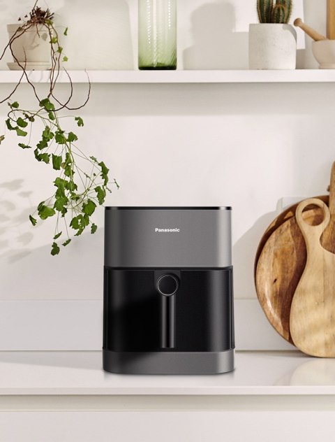 Frytkownica Panasonic NF-CC500SXE z wyświetlaczem LCD, 5 l, 1450 W, obudowa Cool touch