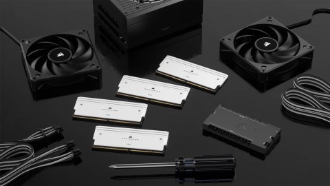 Corsair Dominator Titanium CMP64GX5M2B6000C30W moduł pamięci 64 GB 2 x 32 GB DDR5 6000 MHz