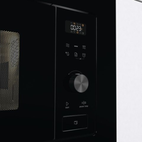 Czarna mikrofalówka Gorenje BM201AG1BG, z grillem, Wbudowana, 20 l, 800 W
