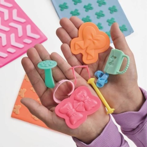 Zabawa z Plasteliną Play-Doh BArbie Pearls & Bows Wielokolorowy