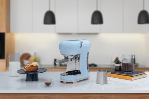 Ekspres do kawy Smeg ECF02PBEU (96110) 1,1L pastelowy niebieski