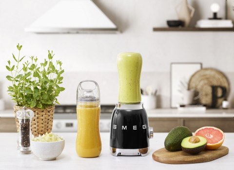 Blender Smeg PBF01BLEU ze stali nierdzewnej
