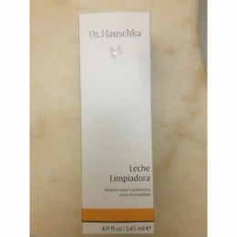 Mleczko czyszczące Dr. Hauschka Soothing 145 ml