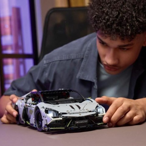 Zestaw do budowania Lego TECHNIC 42214 Lamborghini Revuelto