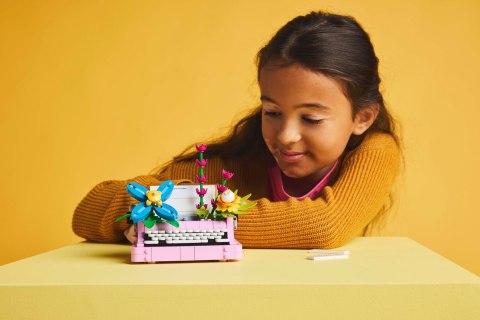 LEGO Creator 3w1 31169 - Maszyna do pisania z kwiatami