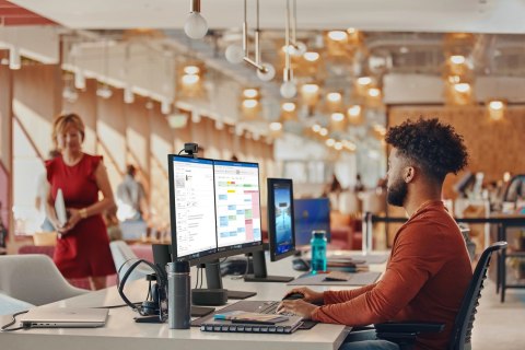 Monitor HP S3 Pro 324ph FHD 1920x1080@100Hz DP/HDMI/VGA 250cd 5ms