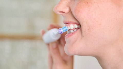 Zestaw 2 końcówek Premium Gum HX9052/87