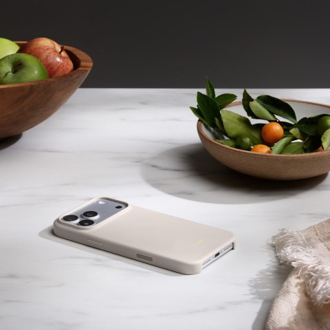 Etui Apple Beats iPhone 17 Pro Max z MagSafe i sterowaniem aparatem, wapień