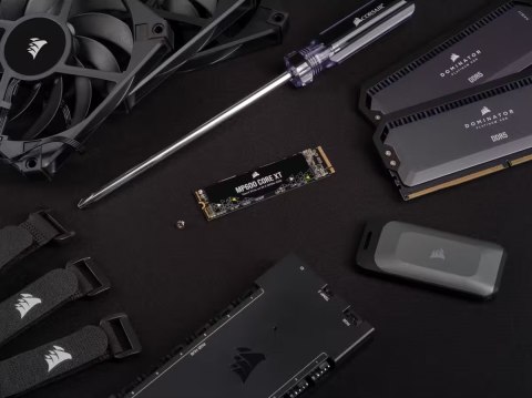 Corsair MP600 CORE XT 4 TB M.2 PCI Express 4.0 NVMe QLC 3D NAND