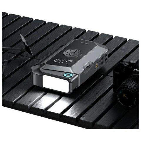 USAMS Jumpstarter Powerbank 8000mAh + wbudowana latarka czarny/black ZB287