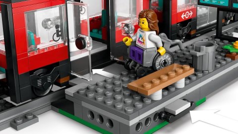 LEGO City 60423 - Tramwaj miejski ze stacją