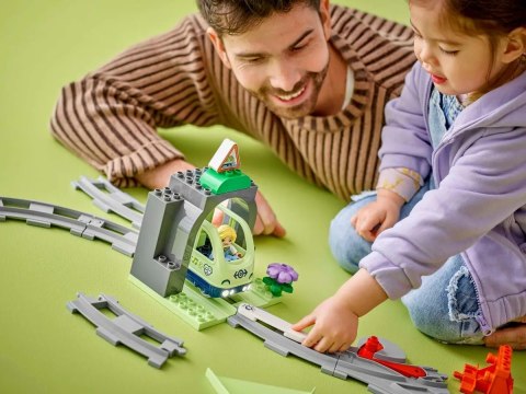 LEGO Duplo 10425 - Tunel i tory kolejowe (zestaw rozszerzający)
