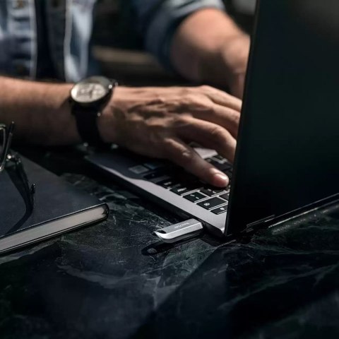 SanDisk SDCZ75-512G-G46 pamięć USB 512 GB USB Type-C 3.2 Gen 1 (3.1 Gen 1) Srebrny