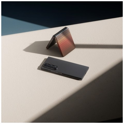 Etui PITAKA Ultra-Slim MagSafe do Samsung Galaxy Z Fold7 czarno szary