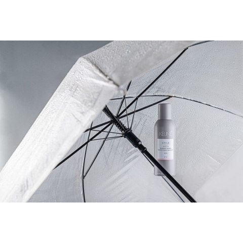 Odżywka zapobiegająca puszeniu się włosów Keune Humidity Shield 200 ml