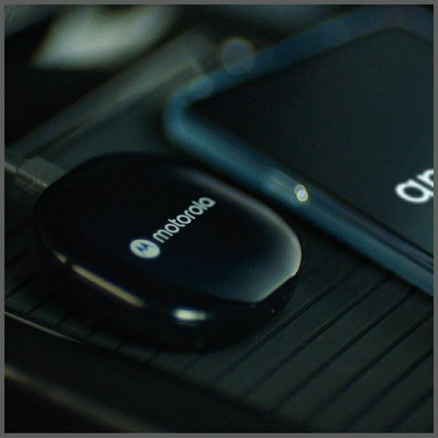 Adapter samochodowy Motorola MA1 Android Auto czarny