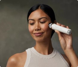 TherabodyTheraFace Depuffing Wand (indigo) - różdżka do pielęgnacji twarzy