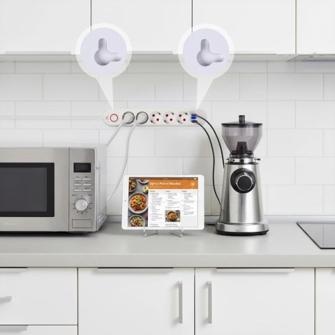 MACLEAN LISTWA ZASILAJĄCA PRZEDŁUŻACZ5 GNIAZD + 3XUSB, 110-240V AC 50/60HZ, 2.1A MAX 2500W, 1,5M, BIAŁA MCE395 W