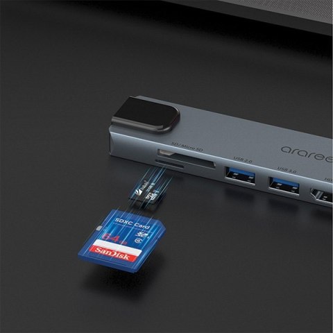 Araree Multi Hub 8w1 AM81czarny/black AR60-01379A