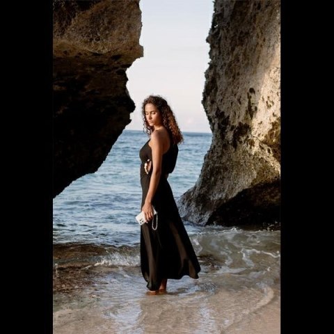 UNIQ etui Coehl Lumino iPhone 16 6.1" Magnetic Charging srebrny/sparkling silver