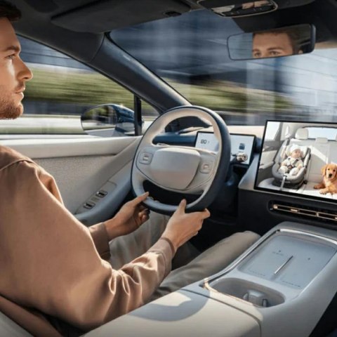 Adapter samochodowy Ottocast CA520-T Cabin Care CarPlay czarny