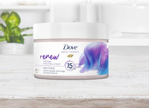 Dove Bath Therapy Bath Scrub Renew Peeling do Ciała 295 ml