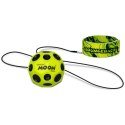 Piłeczka do rzucania Waboba Bounceback na lince (Produkt w kilku kolorach - wysyłka losowa)