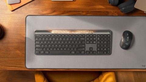 Logitech Signature Slim Solar+ K980 klawiatura Uniwersalne RF Wireless + Bluetooth QWERTZ Niemiecki Grafitowy
